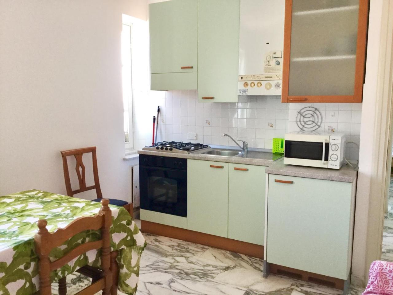 La Villetta Appartamenti Per Vacanze Finale Ligure Bagian luar foto