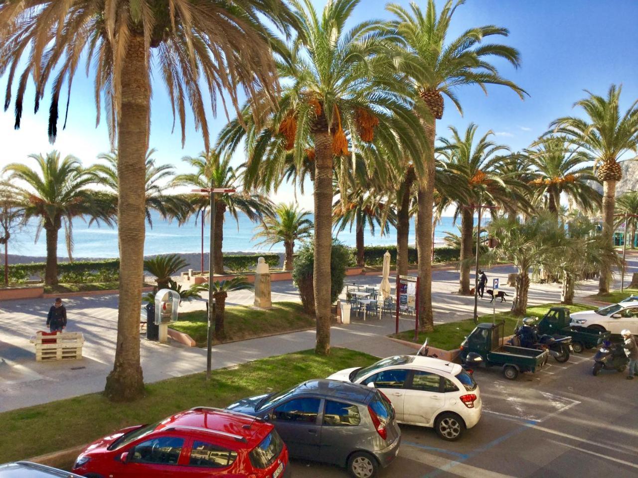 La Villetta Appartamenti Per Vacanze Finale Ligure Bagian luar foto