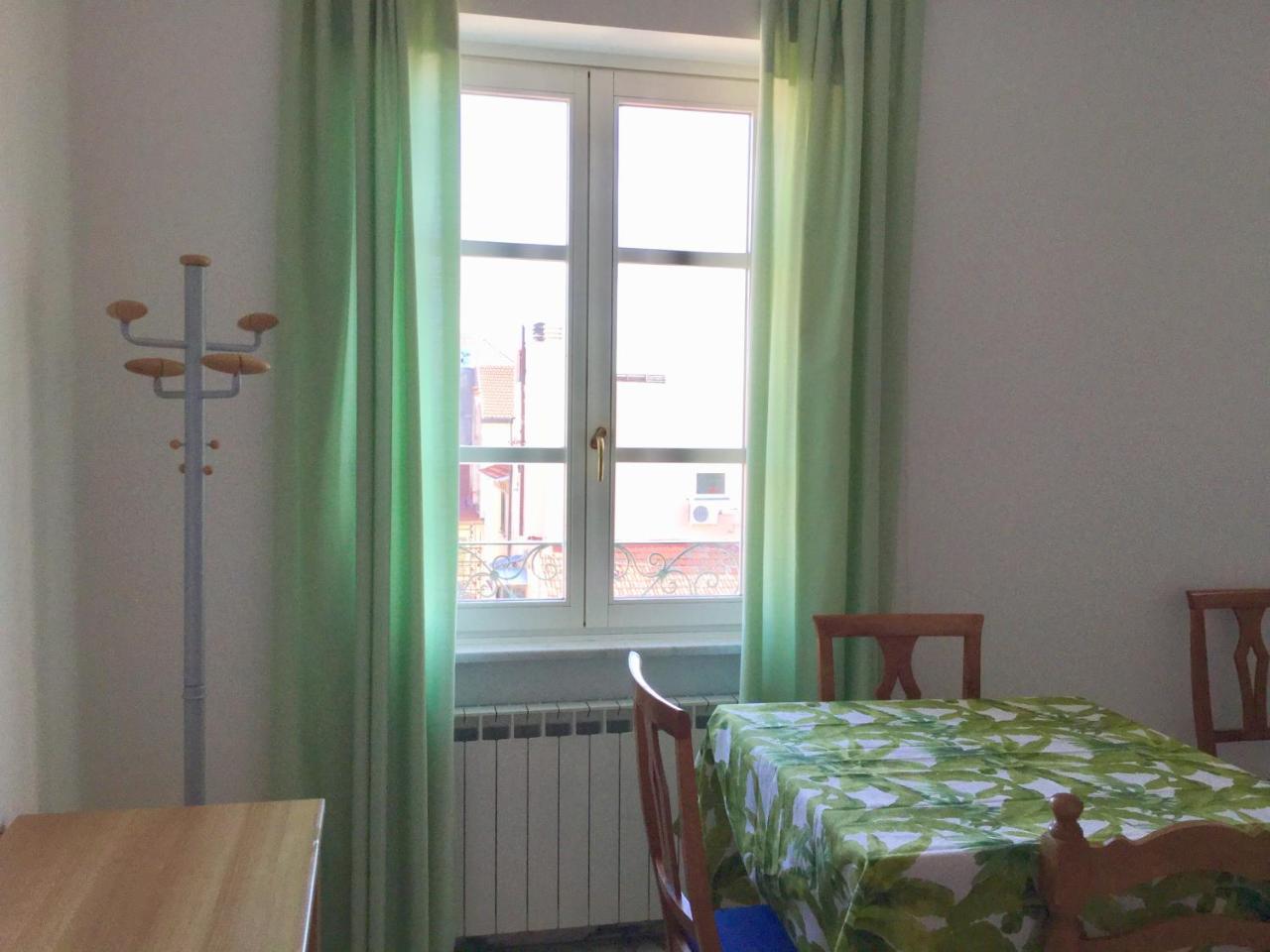 La Villetta Appartamenti Per Vacanze Finale Ligure Bagian luar foto