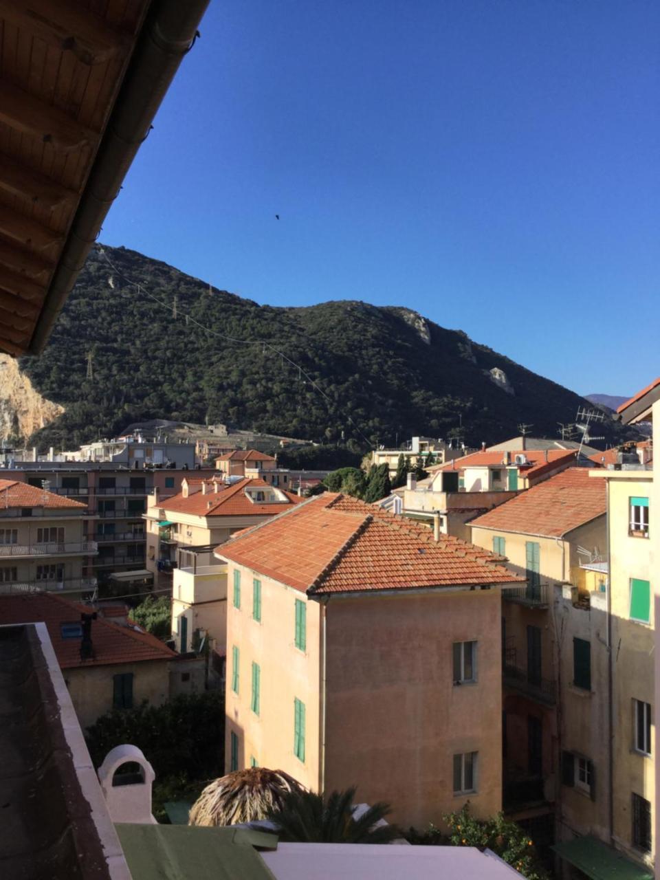 La Villetta Appartamenti Per Vacanze Finale Ligure Bagian luar foto
