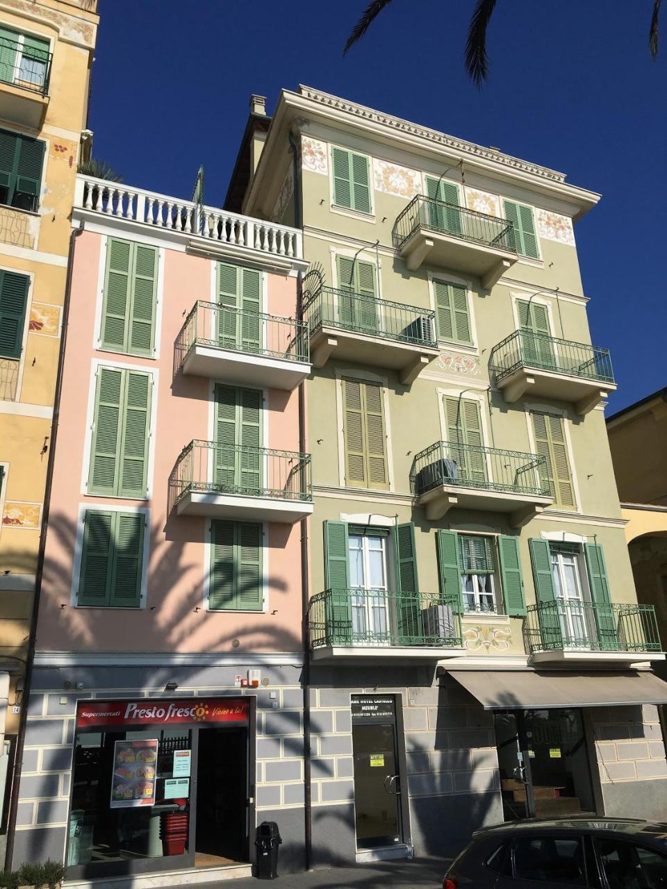 La Villetta Appartamenti Per Vacanze Finale Ligure Bagian luar foto